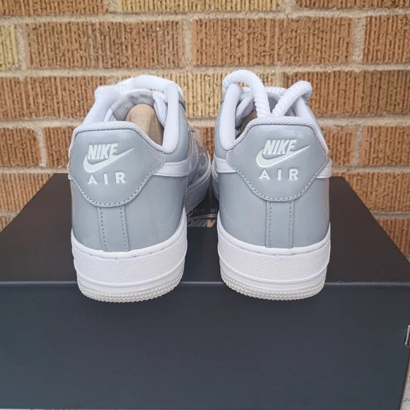 Nike Air Force 1 '07 LV8 Shoes Wolf Gray White Vast Gray Men's Size 10 - Picture 4 of 7
